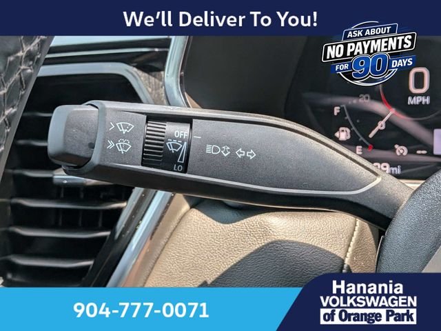 Used 2025 Blue GMC Elevation image 31