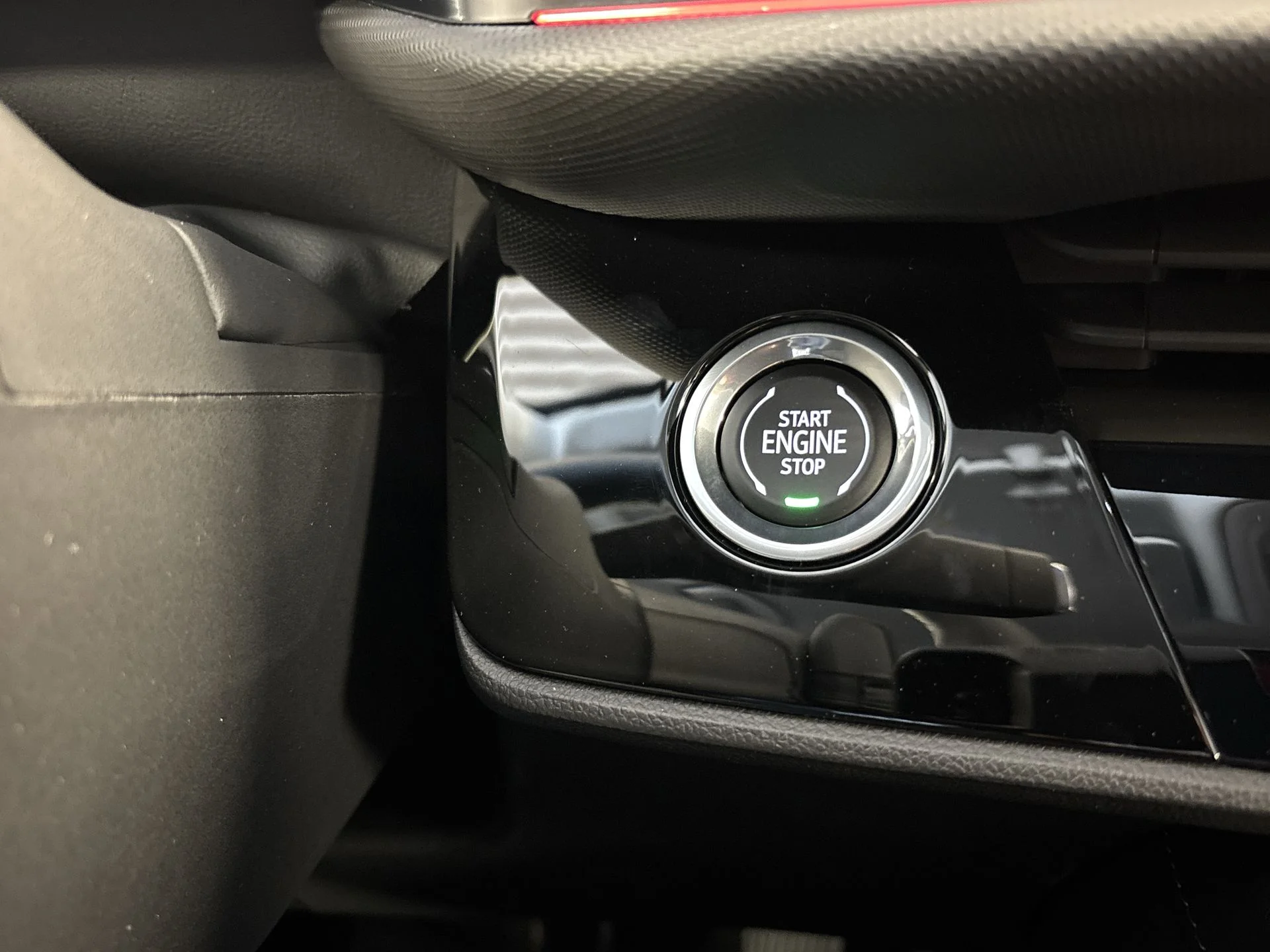 2025 Buick Envision Preferred - Photo 57
