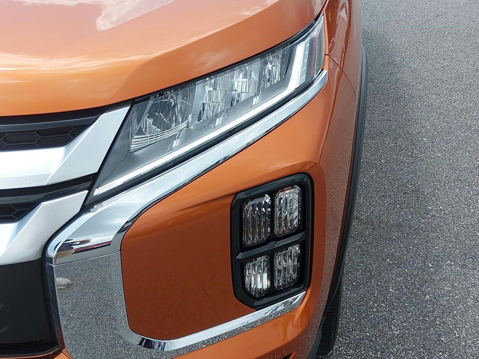 Used 2023 Sunshine Orange Metallic Mitsubishi ES image 10
