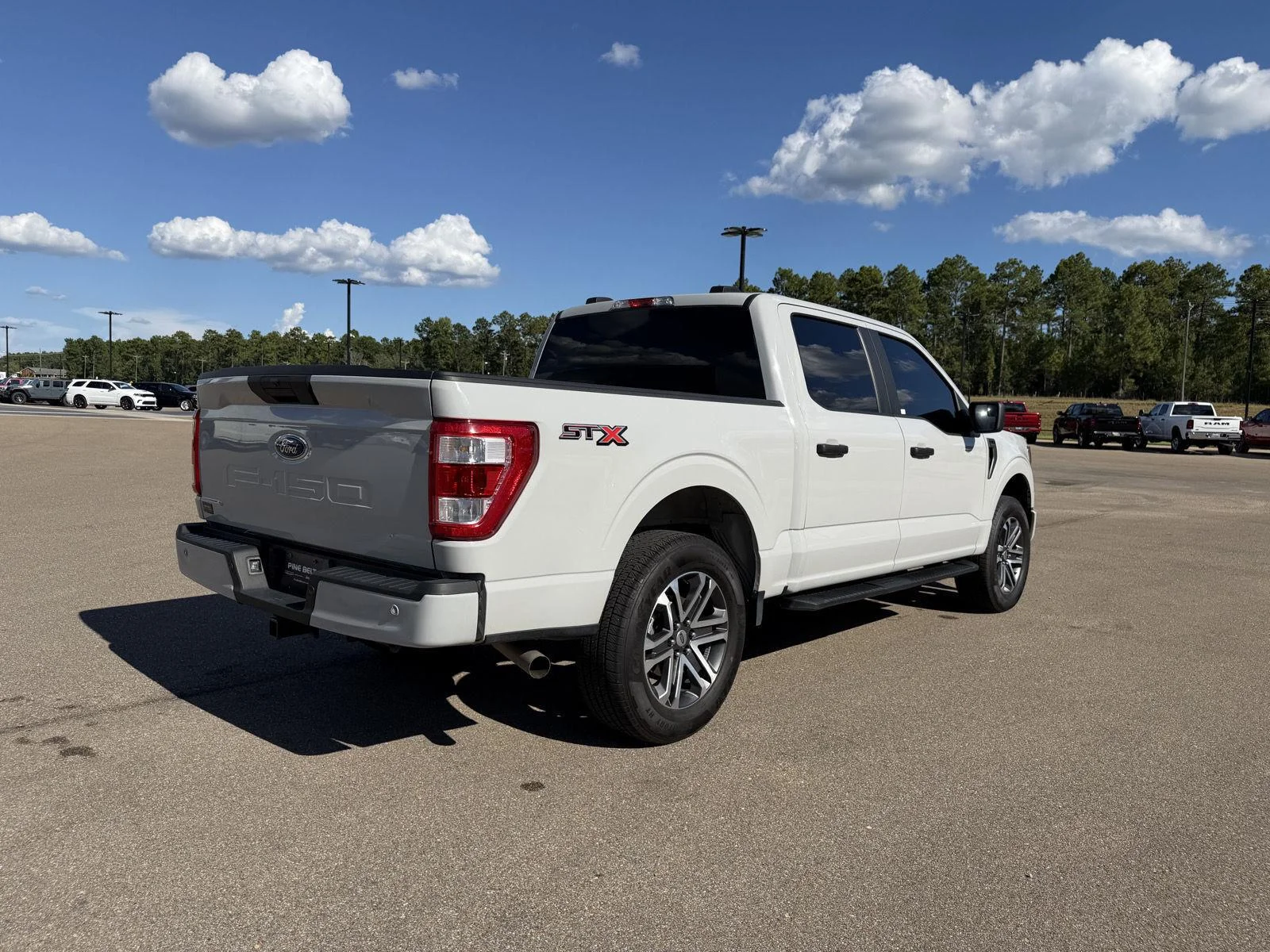 Used 2023 Avalanche Gray Ford XL image 6