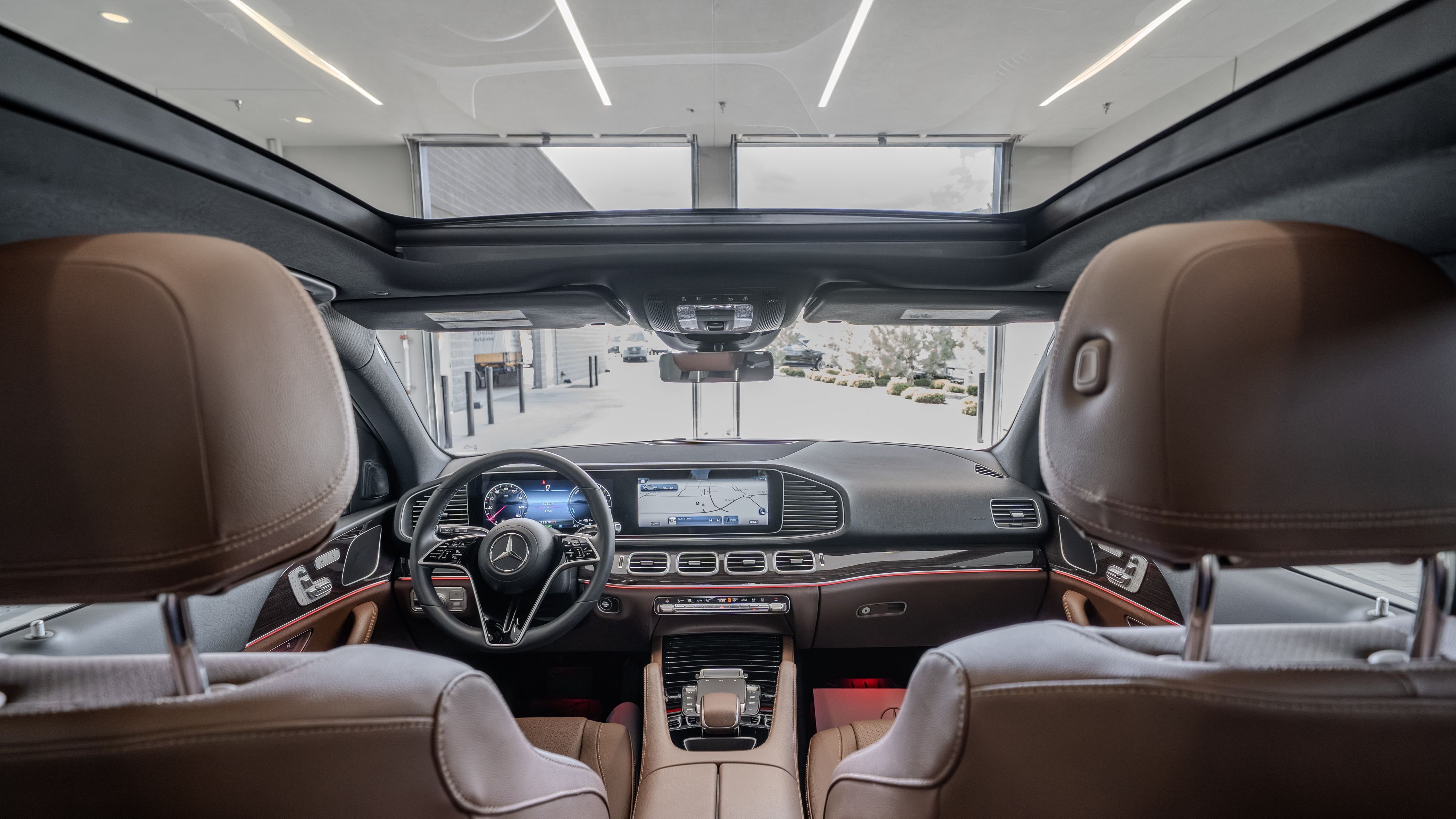 Certified Used 2025 Polar White Mercedes-Benz GLE 450e image 27