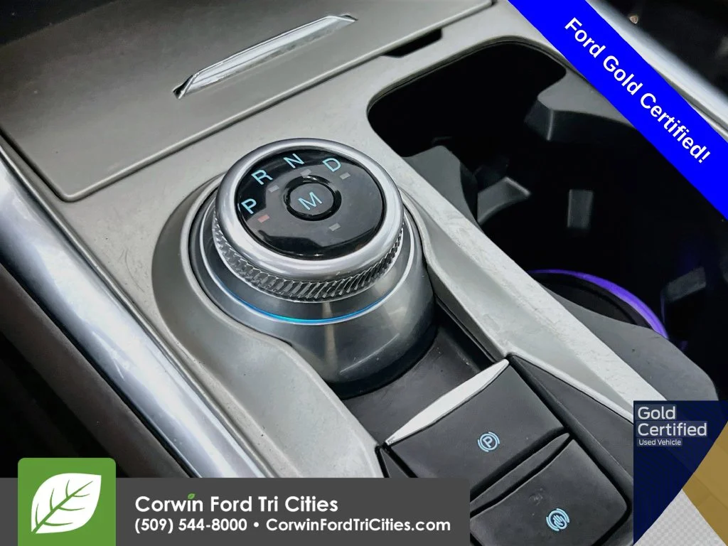 Used 2021 White Ford Platinum image 9