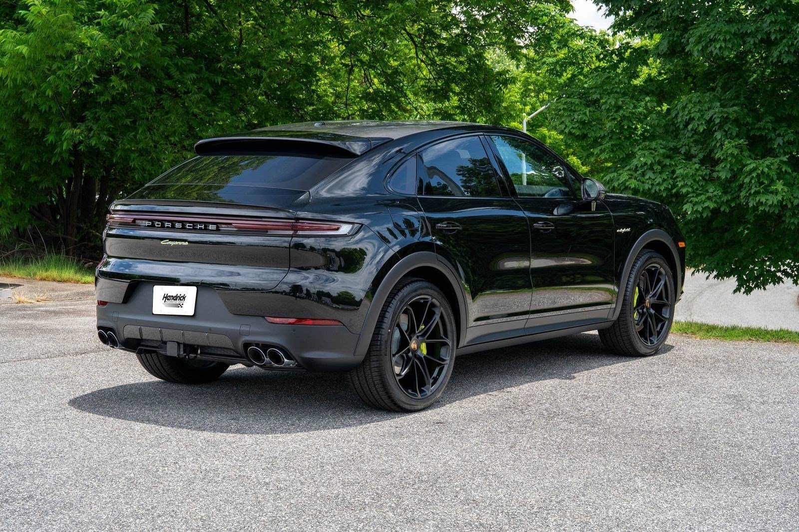 New 2026 Chromite Black Metallic Porsche E-Hybrid Coupe image 8