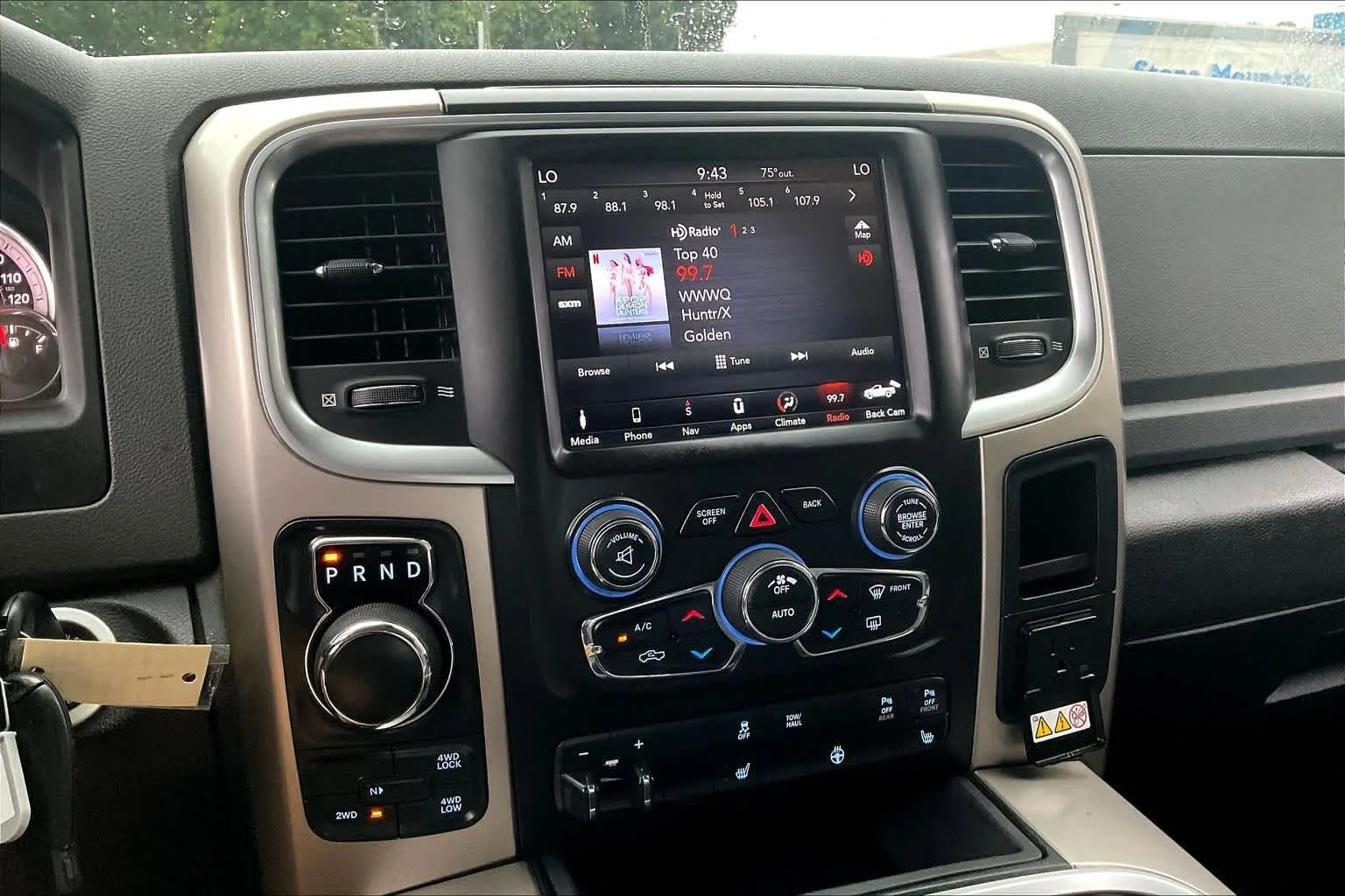 Used 2018 Granite Crystal Metallic Clearcoat Ram SLT image 29
