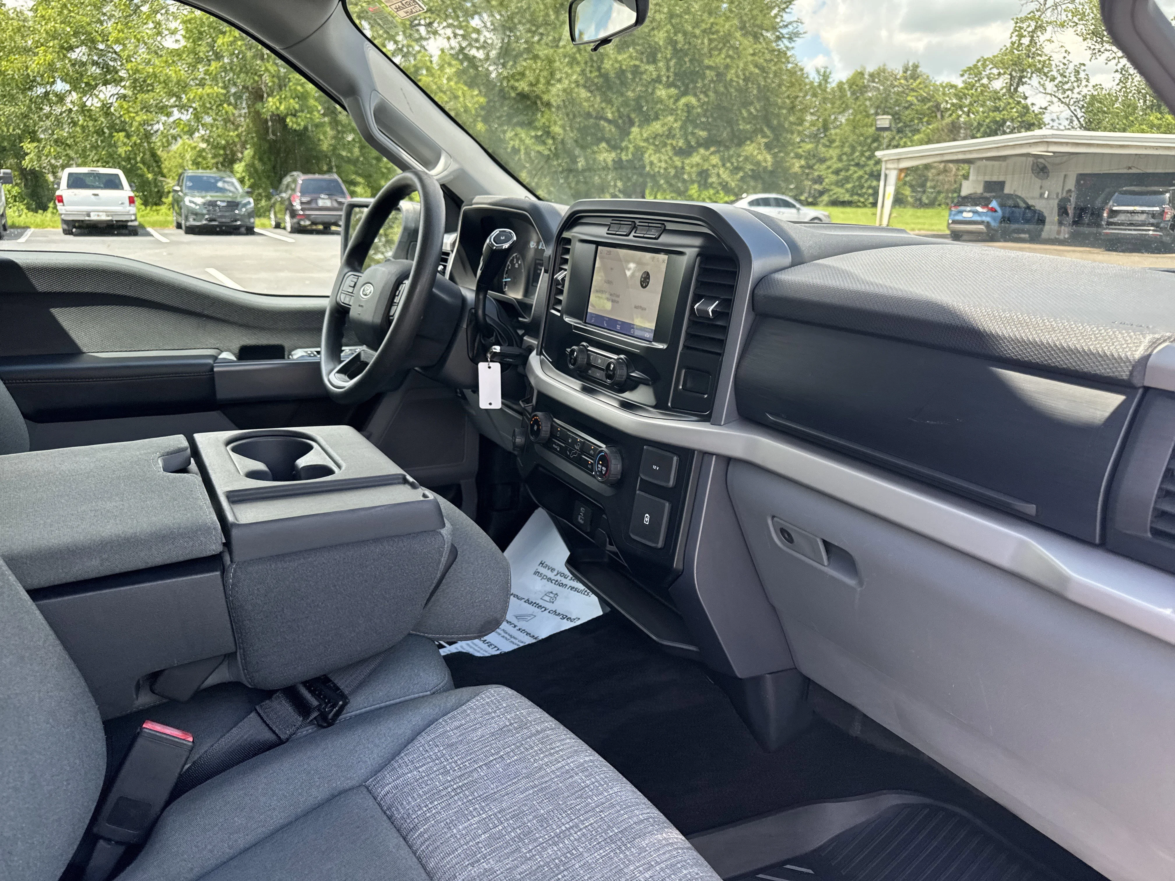 Used 2023 Oxford White Ford XLT image 34