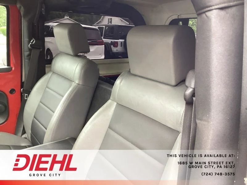 Used 2008 Red Jeep X image 13