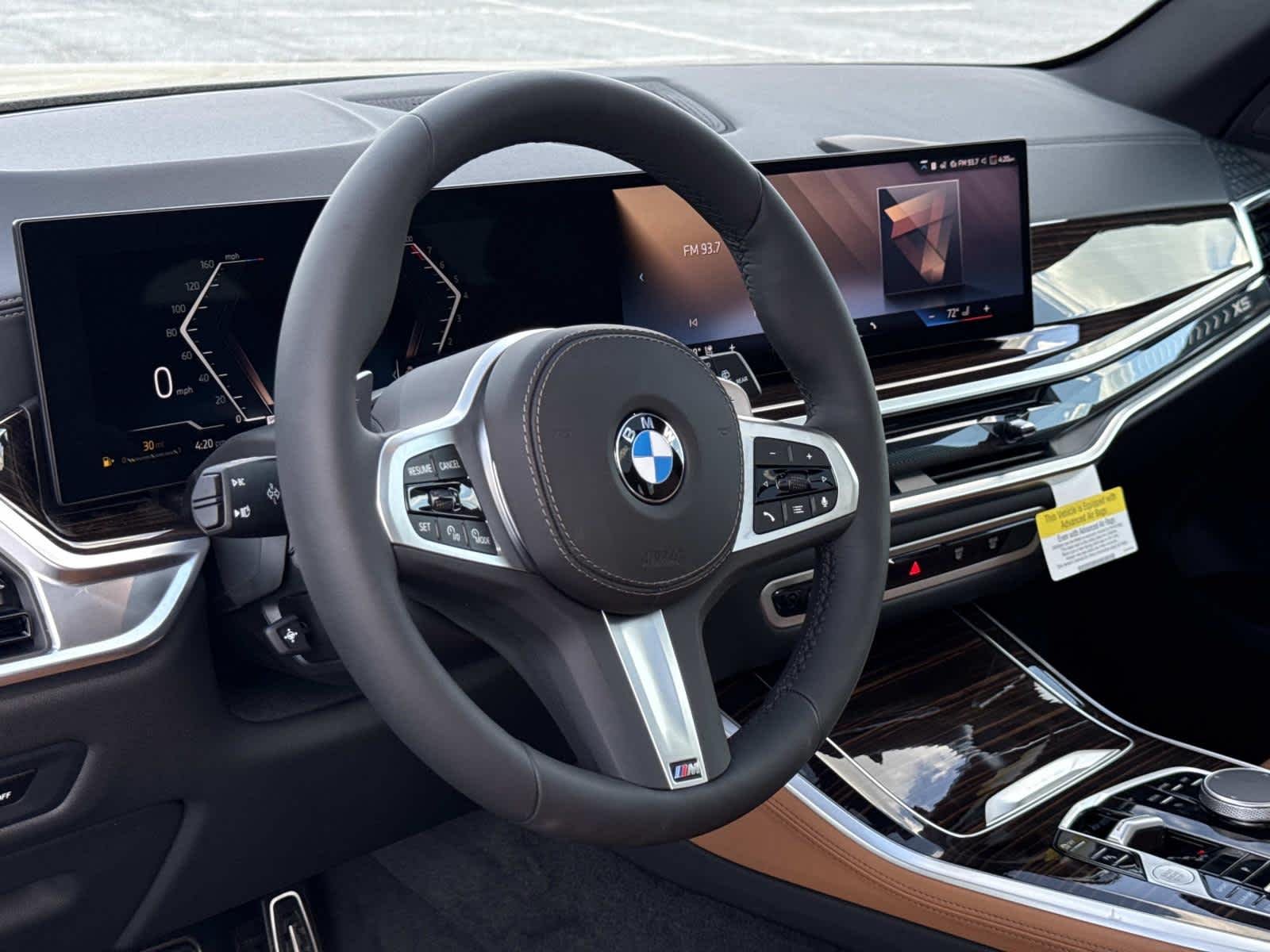 New 2026 Carbon Black Metallic BMW xDrive40i image 2
