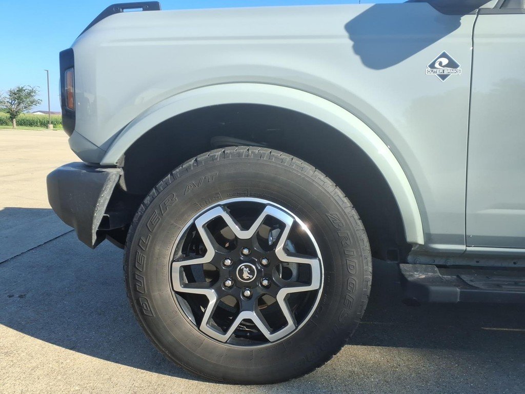 Used 2024 Cactus Gray Ne Ford Outer Banks 4 Door 4x4 image 4