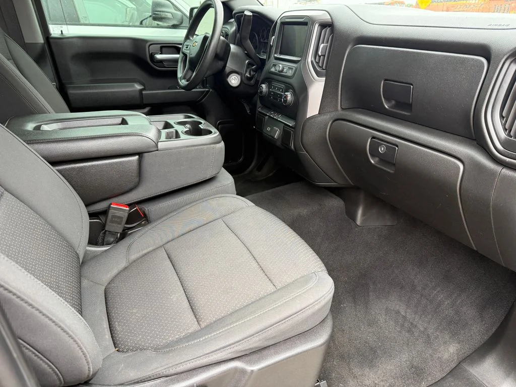 Used 2020 Gray Chevrolet Custom image 15