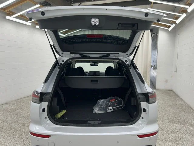 New 2026 White Mitsubishi ES image 7