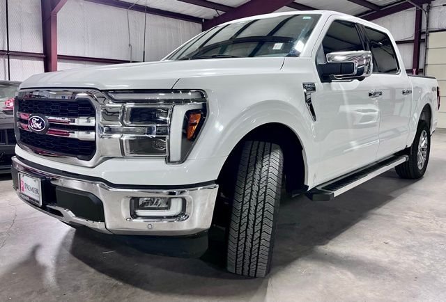Used 2024 White Ford Lariat image 6