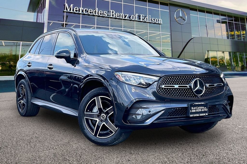 2025 Mercedes-Benz GLC GLC 300 4MATIC's photo