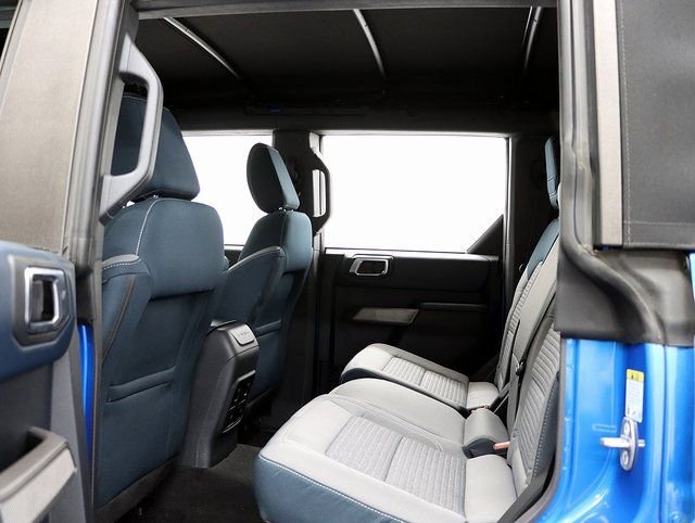 2023 Ford Bronco 4-Door Outer Banks - Photo 12