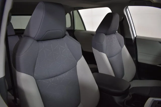 Used 2024 White Toyota XLE image 21