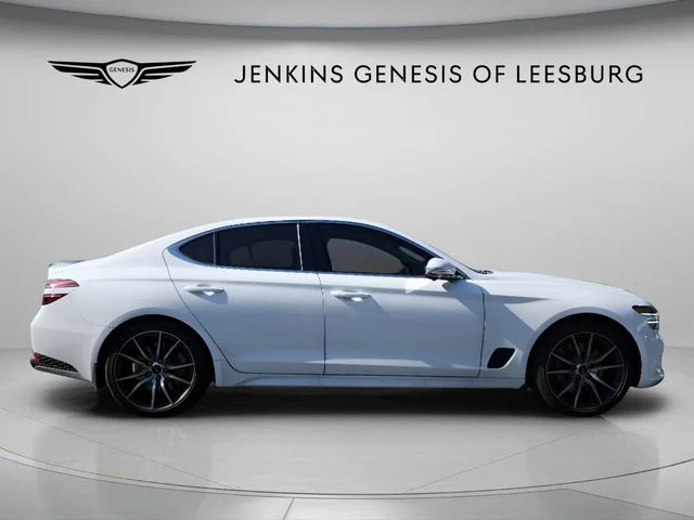 Used 2026 White Genesis 2.5T Prestige image 3