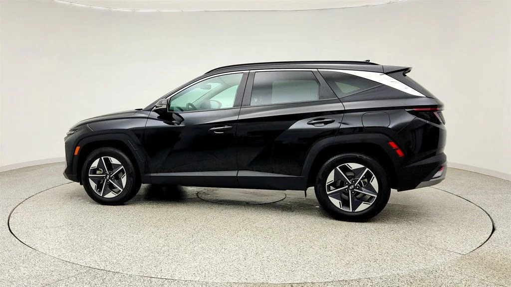 Used 2025 Phantom Black Hyundai SEL Convenience AWD image 8