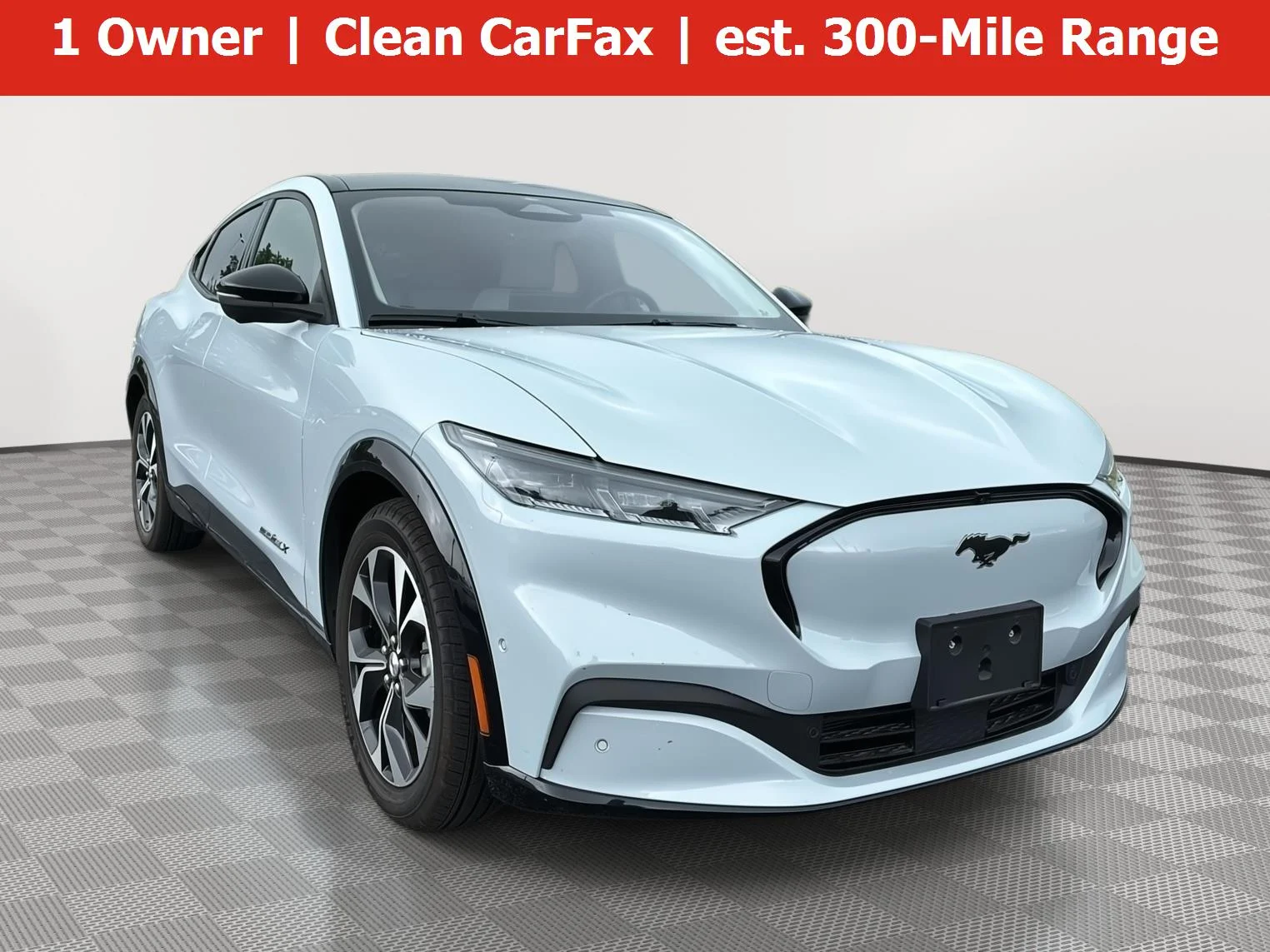 Used 2021 Space White Ford Premium image 1