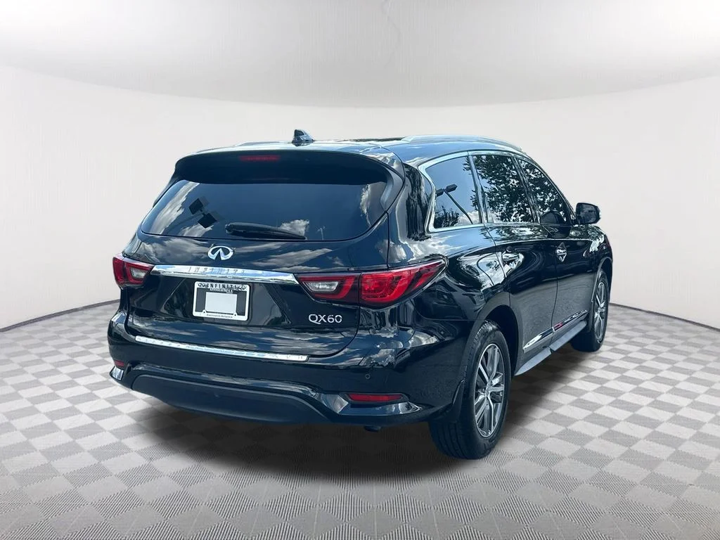 Used 2020 Black INFINITI LUXE image 5