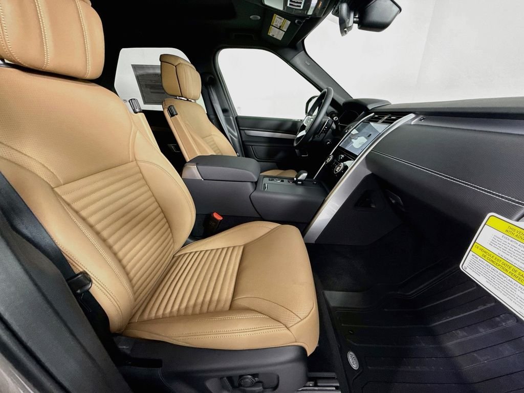 New 2026 Lantau Bronze Land Rover Dynamic SE image 23