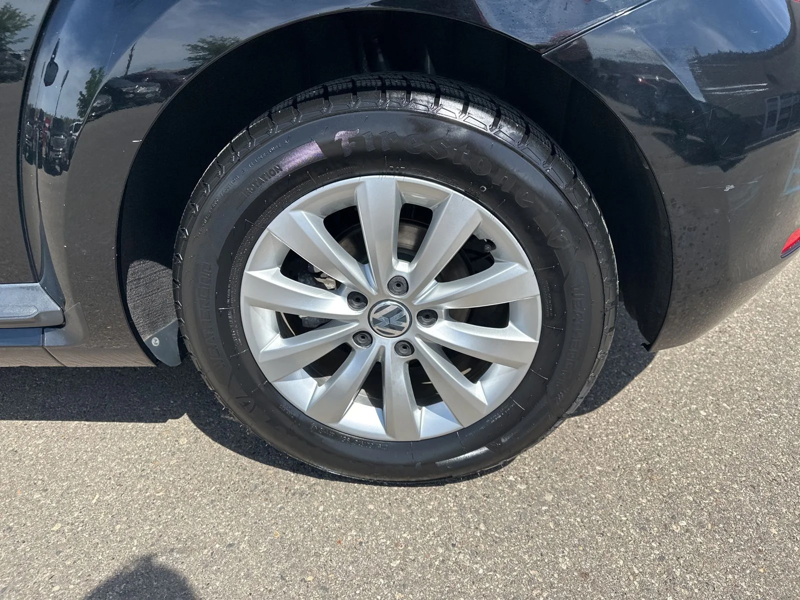Used 2013  Volkswagen 2.5L image 6