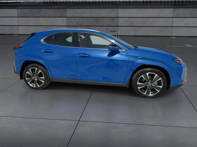 Certified Used 2025  Lexus 300h Premium image 9