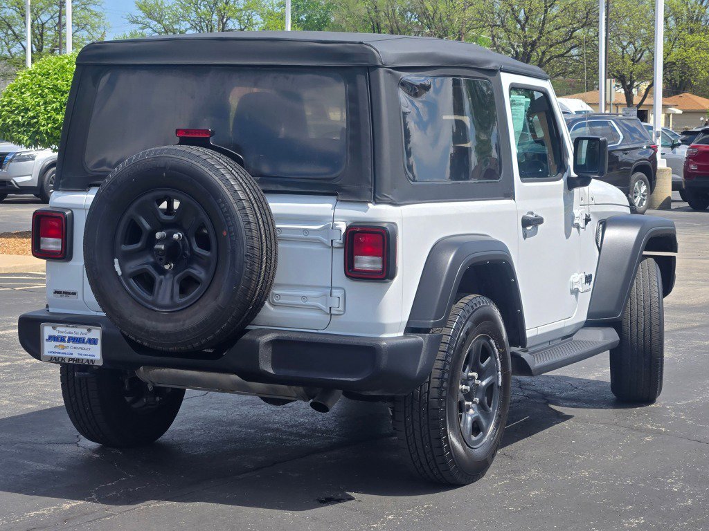 2022 Jeep Wrangler Sport - Photo 9
