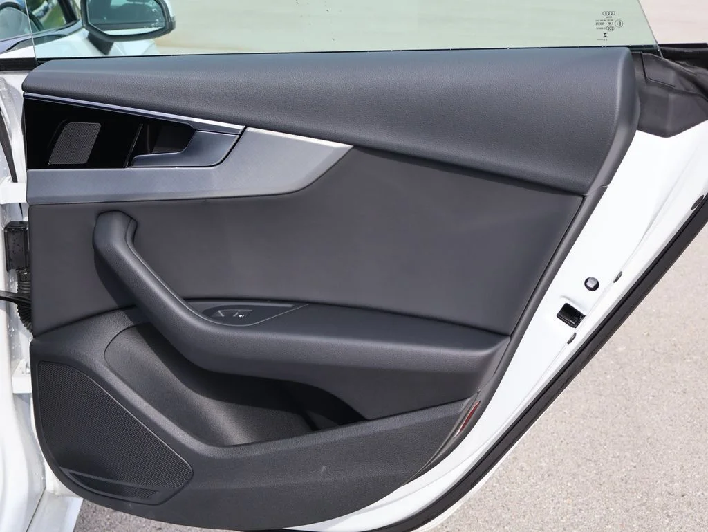 Used 2025  Audi 45 S line Premium image 17