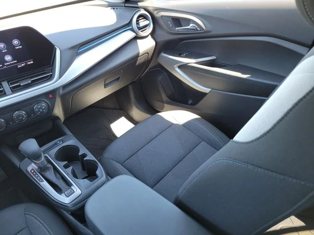Used 2025 Gray Chevrolet LS image 16