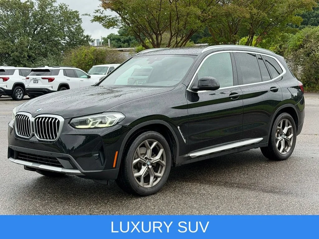 Used 2023 Black BMW sDrive30i image 3