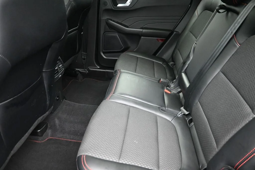 Used 2023 Silver Ford ST-Line Select image 12