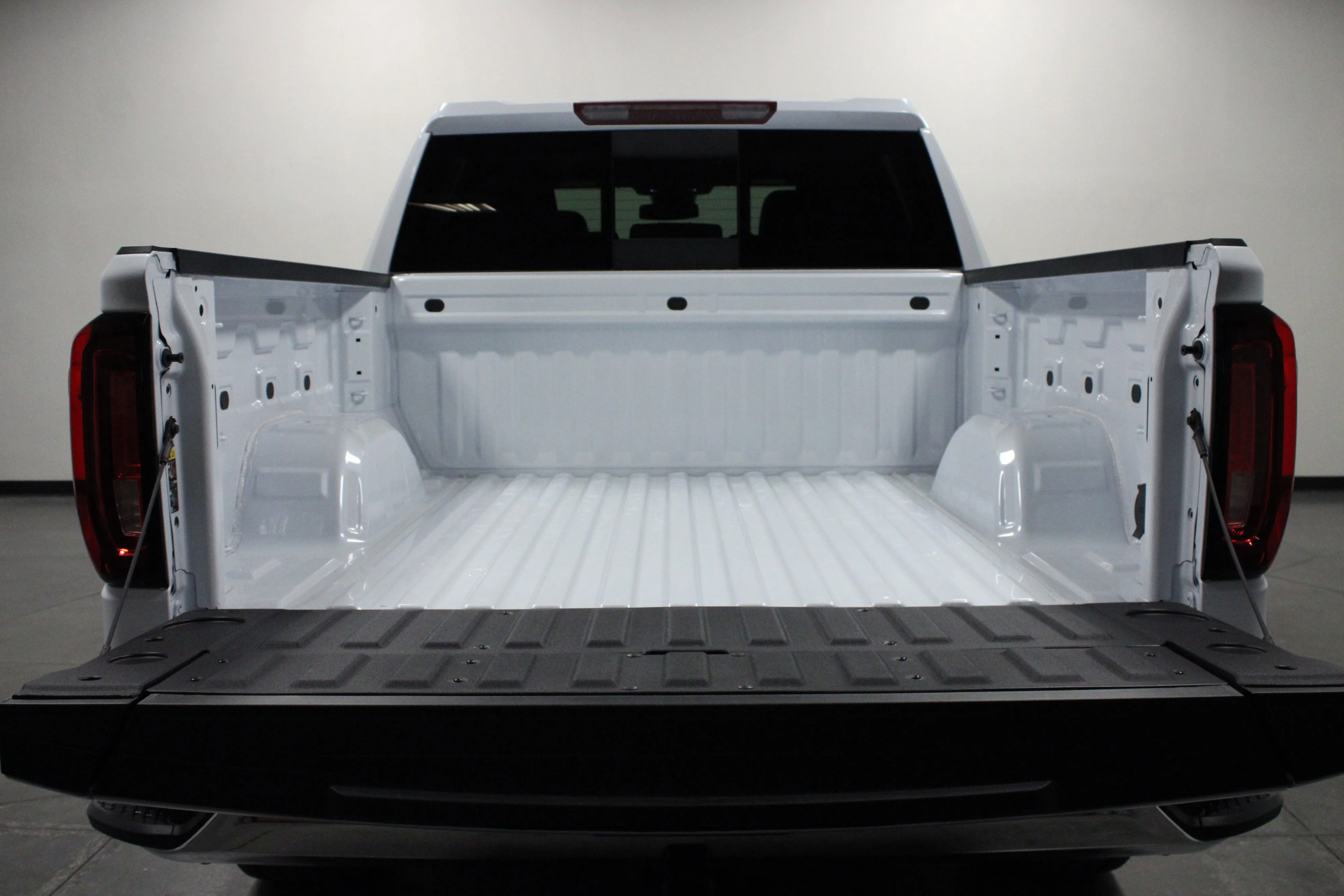 New 2026 Glacier White Tricoat GMC SLT image 14