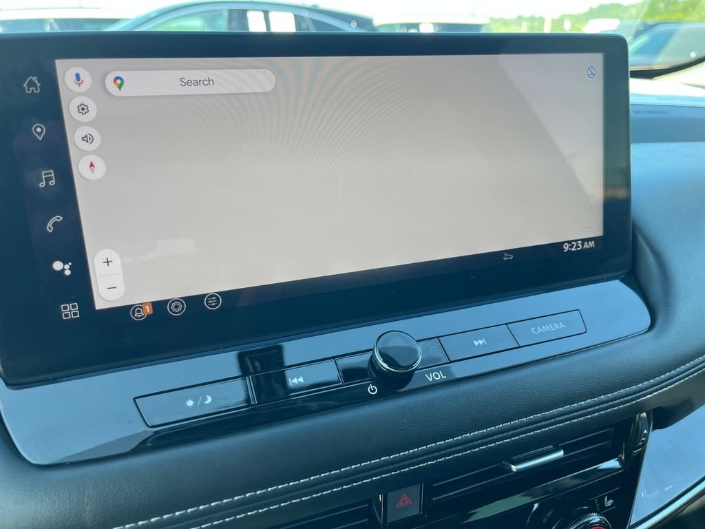 Used 2025 Black Nissan SL image 18