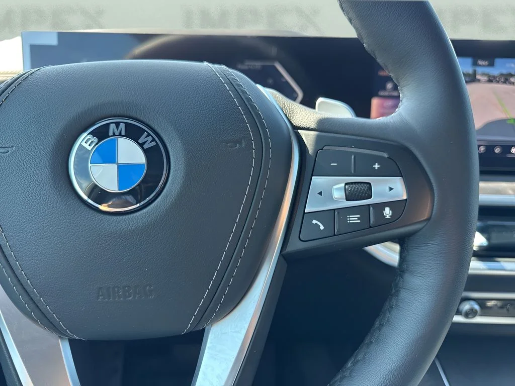 Used 2026 Gray BMW xDrive40i image 17