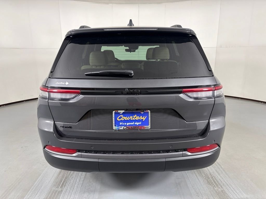 New 2026 Baltic Gray Metallic Clearcoat Jeep Limited image 7