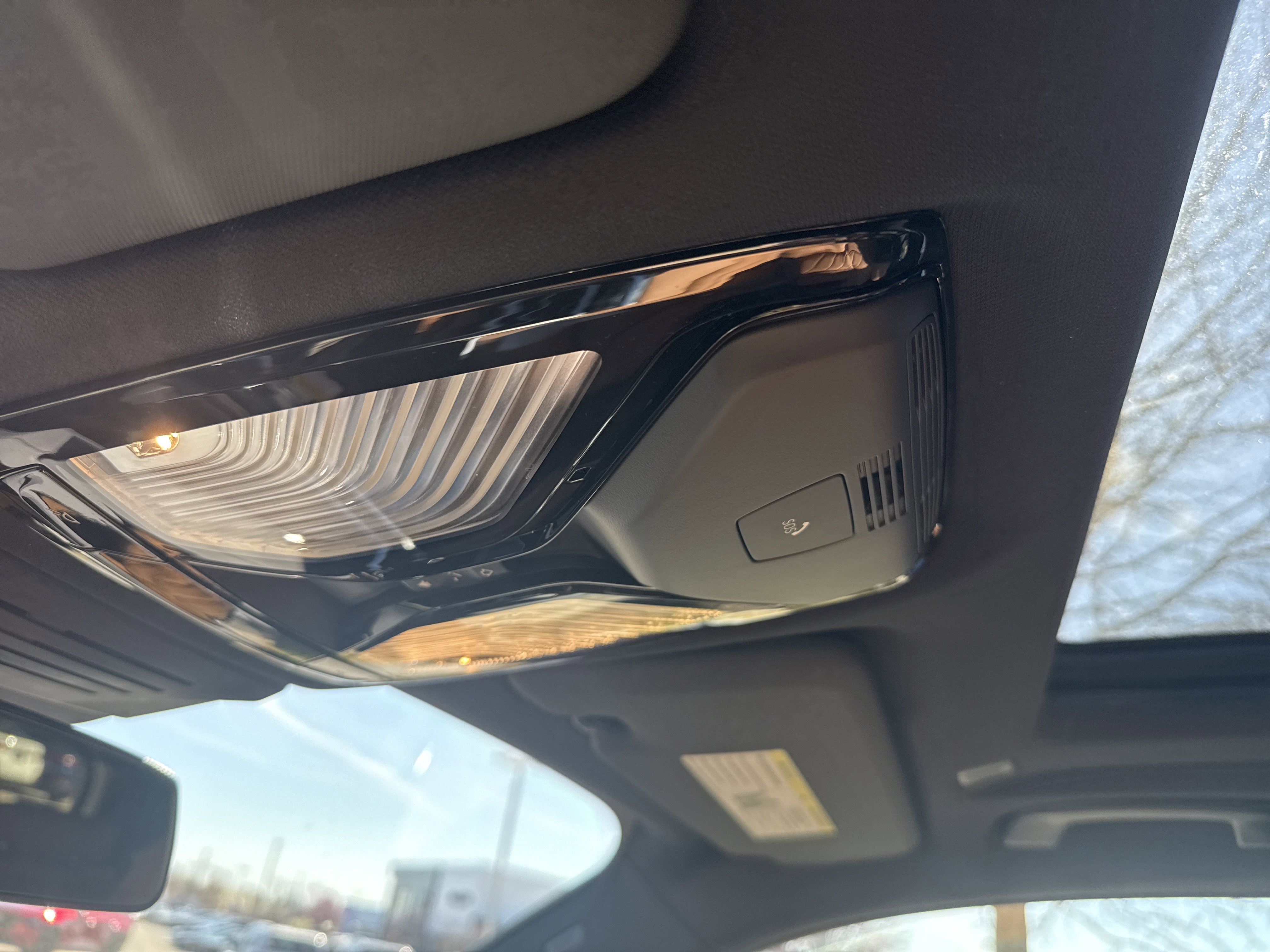New 2026 0C4W Skyscraper Grey Metallic BMW xDrive50e image 23