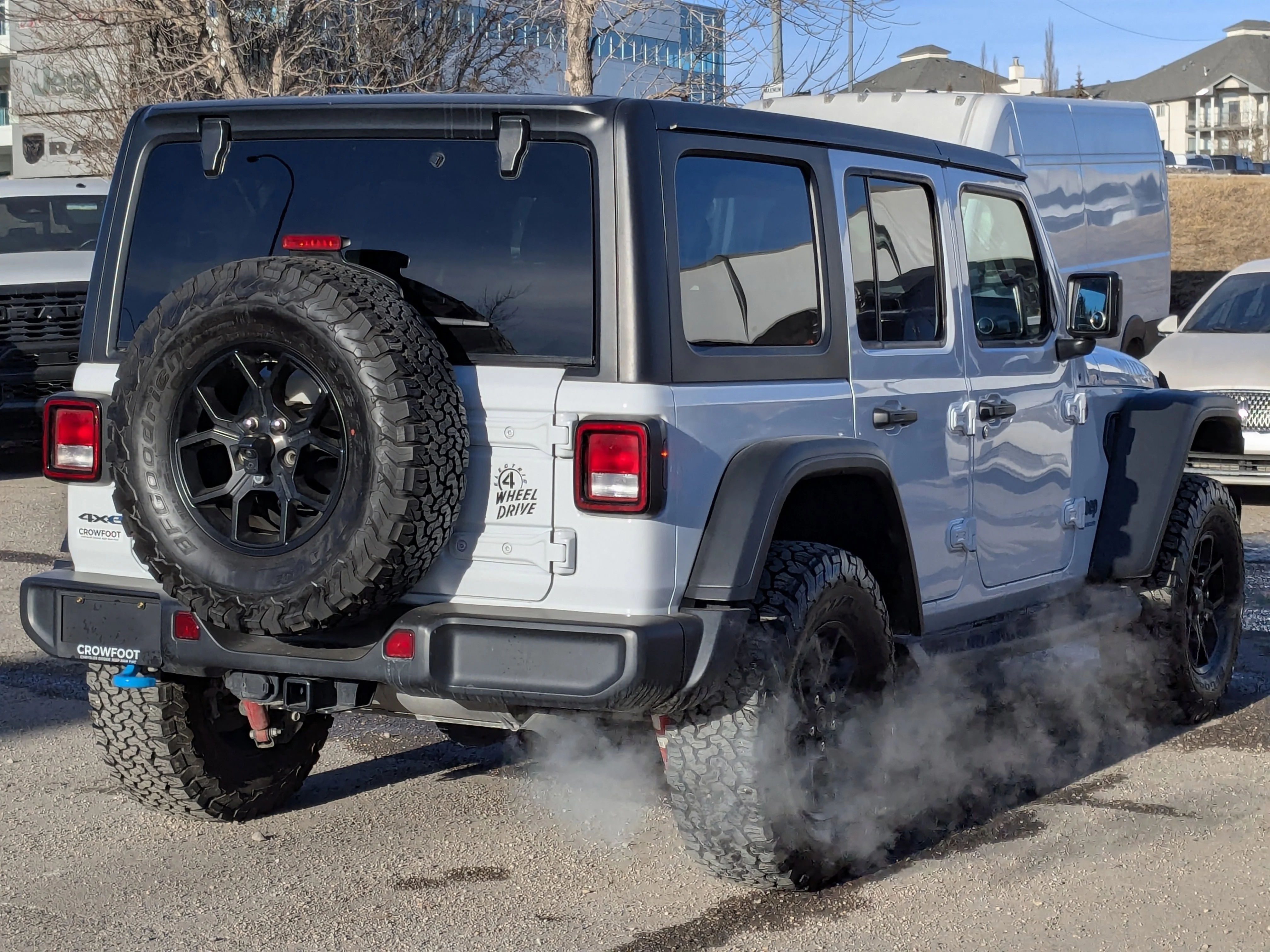 Used 2024 White Jeep Willys-LEDs-Trailer Tow-E-Locker-4XE - - Black Hardtop - 12.3 Display - Selec-Trac & Tons More! image 8