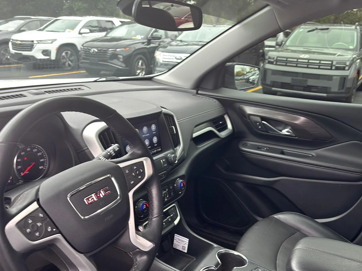 Used 2023 Summit White GMC SLT image 10