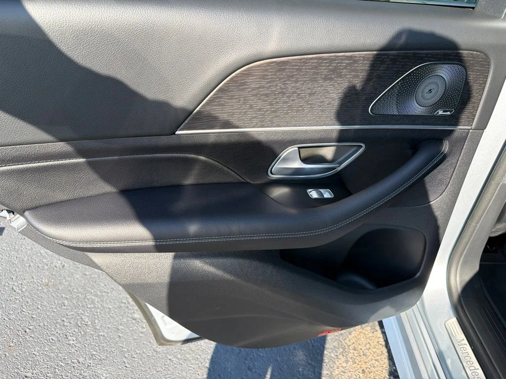 Used 2024 Silver Mercedes-Benz GLE 450 image 12