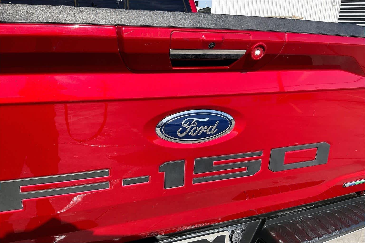 Used 2021 Rapid Red Metallic Tinted Clearcoat Ford LARIAT image 30