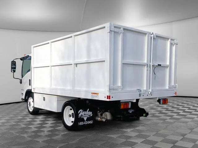 New 2025 Arc White Chevrolet  image 3