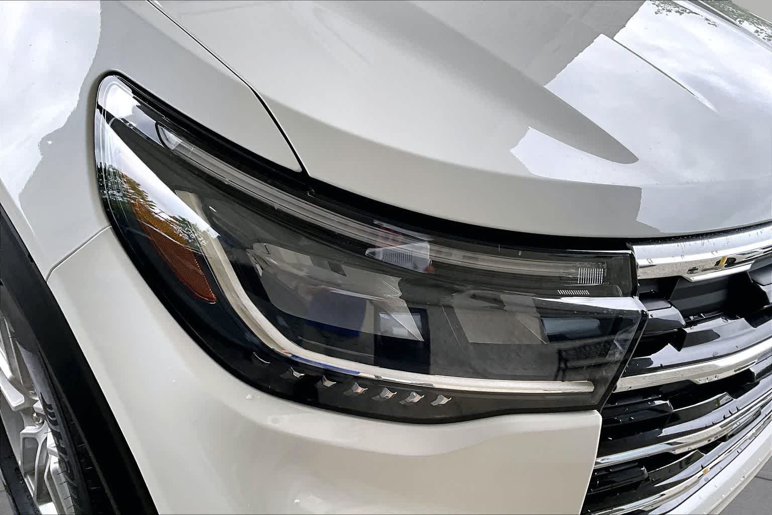 New 2026 Star White Metallic Tri-Coat Ford Active 100A image 13