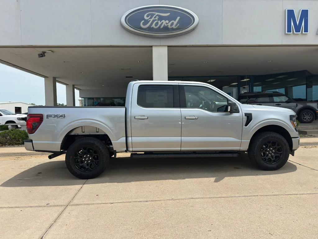 New 2026 Iconic Silver Metallic Ford XLT image 7