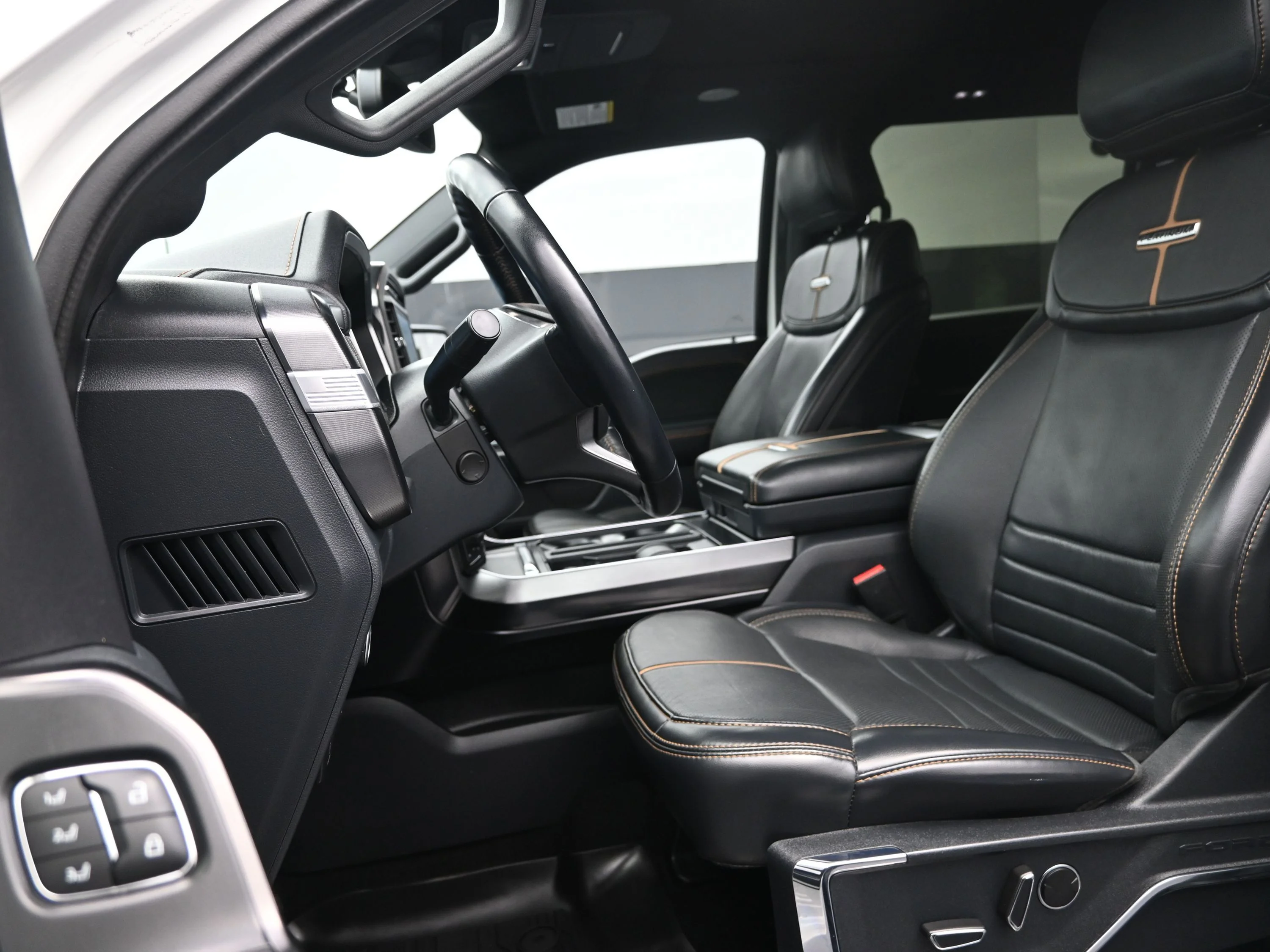 2022 Ford F-150 Platinum - Photo 9
