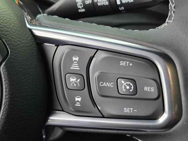 New 2026 Black Clear-Coat Exterior Paint Jeep Sahara image 22