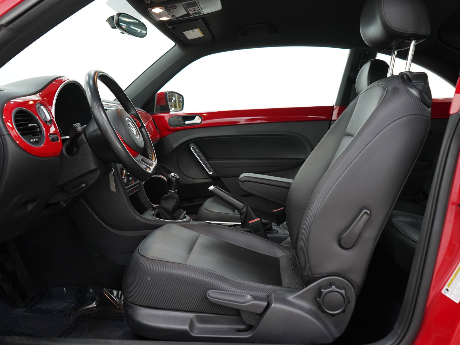 Used 2014 Tornado Red Volkswagen 1.8T image 15