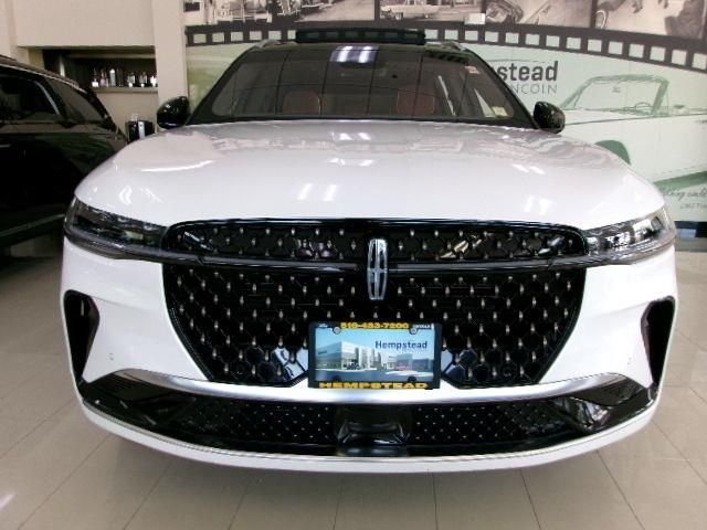 5LMPJ9JA8RJ790204