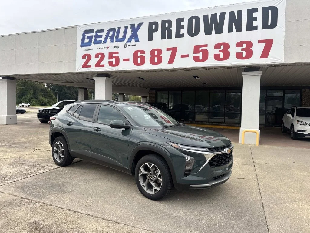 Used 2025 Gray Chevrolet LT image 1