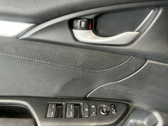 Used 2016 Silver Honda EX-T image 19