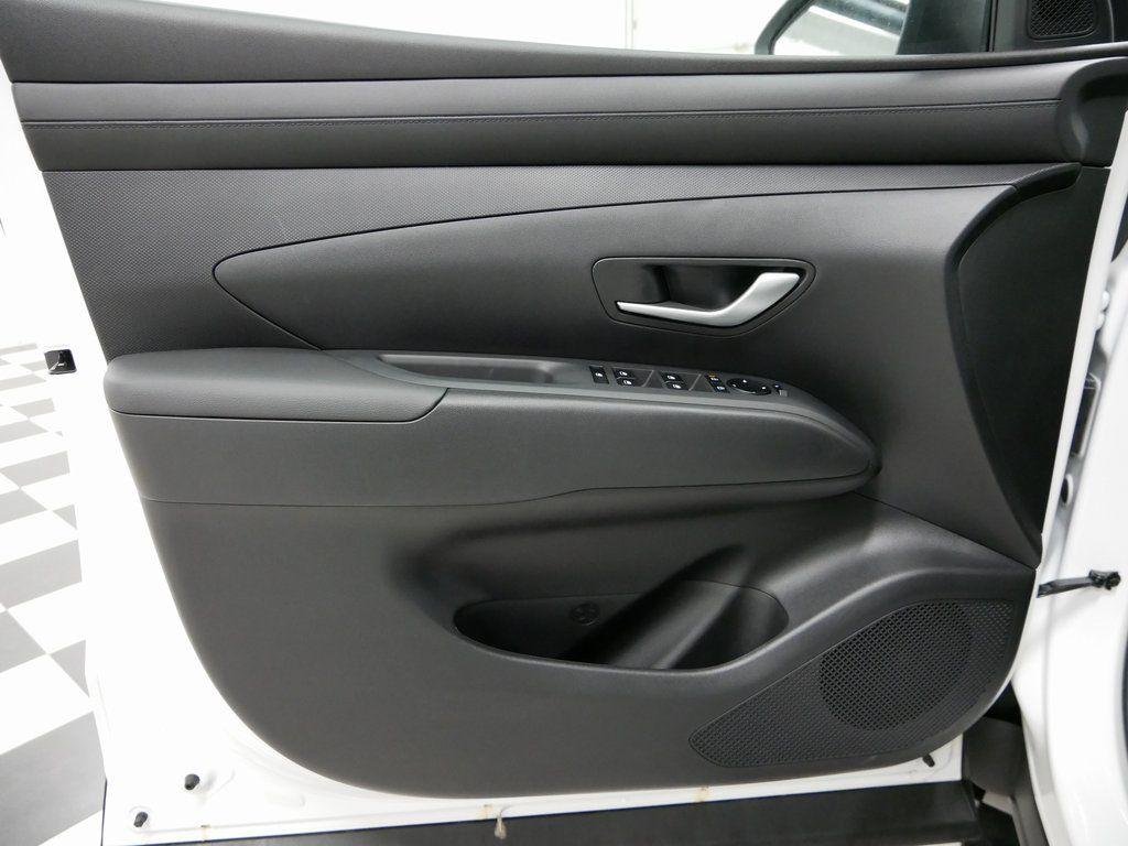 New 2026 White Hyundai SEL AWD image 8