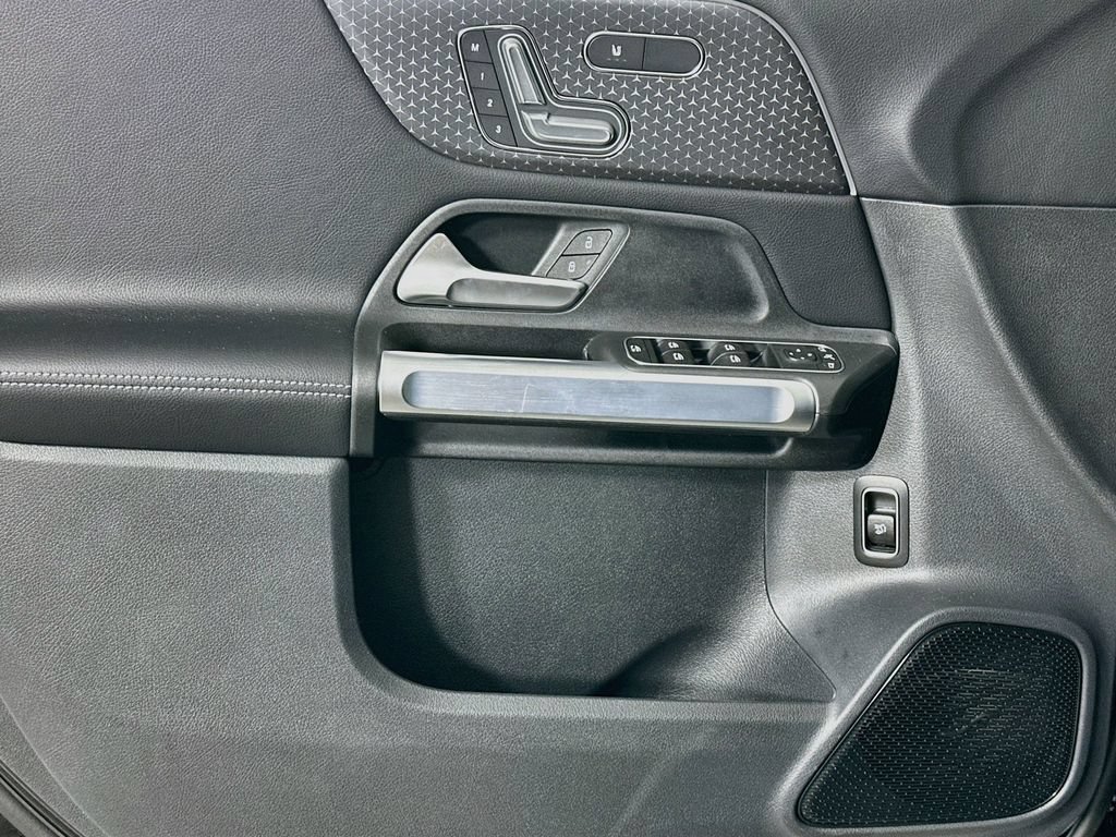 2026 Mercedes-Benz GLB GLB 250 - Photo 47